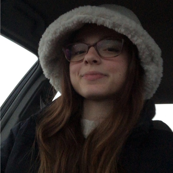 Meet your Posher, Leanne - Picture 4 of 4